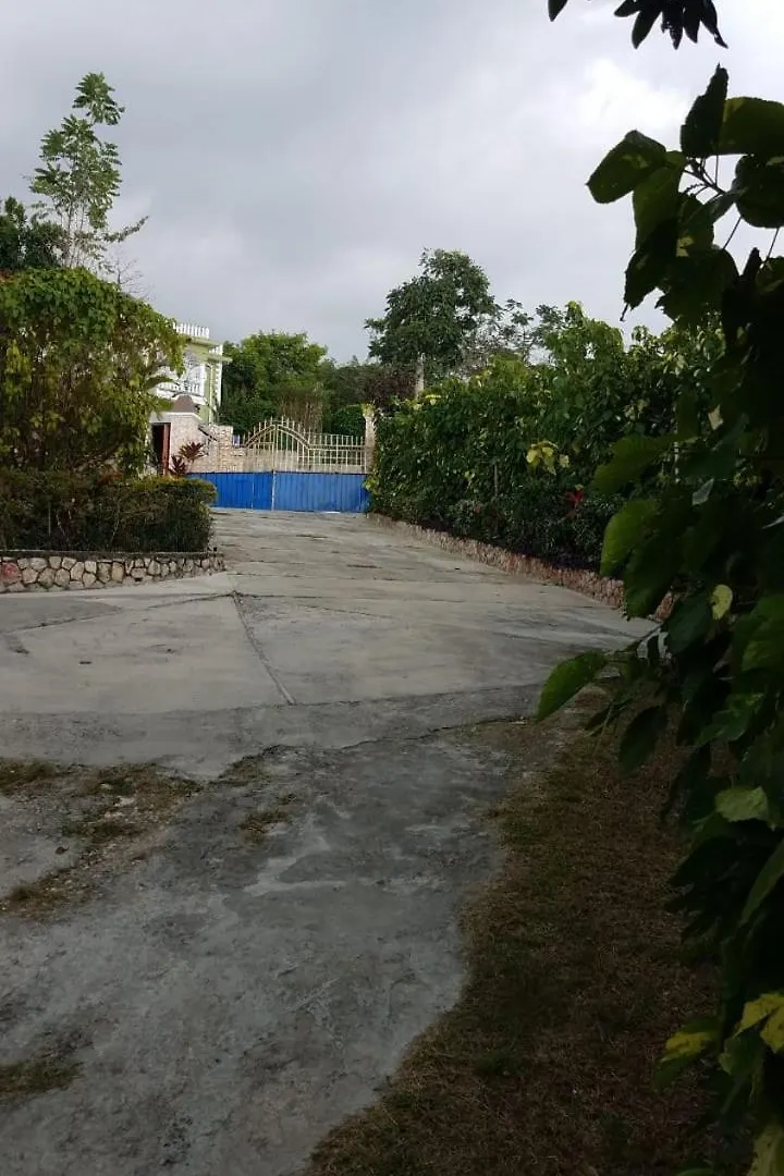 Boutique B&B At Stone Village Bluefields