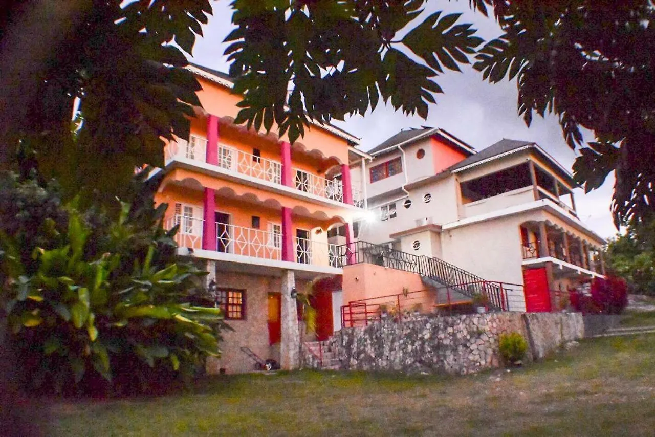 Bed & Breakfast Boutique B&B At Stone Village Bluefields